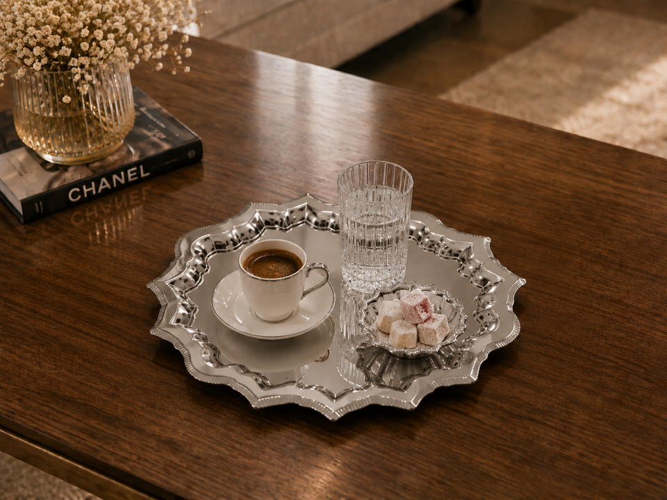 Paslanmaz çelik gümüş model kenar desenli gümüş kahve sunum tepsisi 24*24 tekli